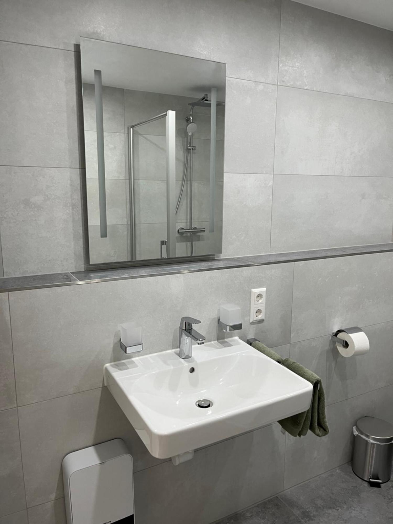 Gw Apartment 1 梅彭 外观 照片